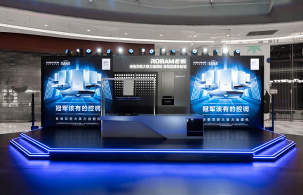 图片包含 游戏机, 蓝色, 桌子, 电脑

描述已自动生成